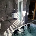 U Rybara S Wellness A Detskym Ihriskom Tarnóc