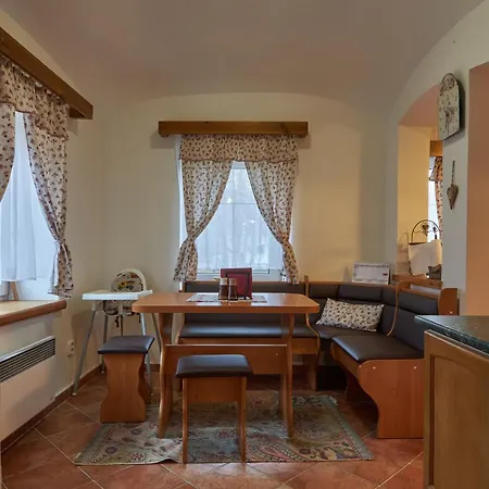 Feriehus U Rybara S Wellness A Detskym Ihriskom Liptovský Trnovec
