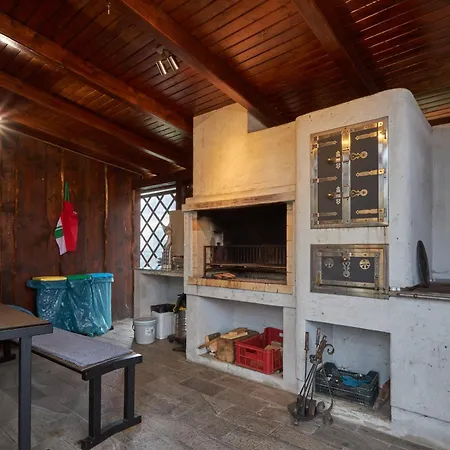 Ferienhaus U Rybara S Wellness A Detskym Ihriskom *