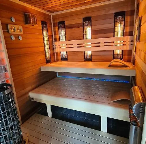 U Rybara S Wellness A Detskym Ihriskom 립토브스키트로노벡