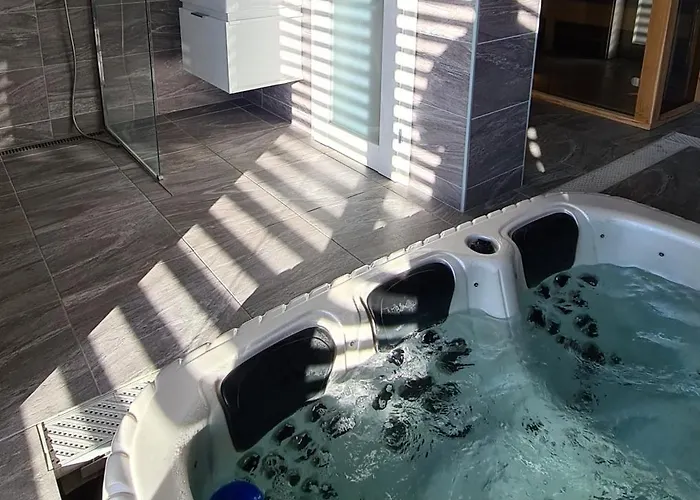 펜션 U Rybara S Wellness A Detskym Ihriskom 립토브스키트로노벡